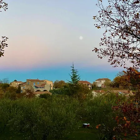 בית נופש Ylangylang Saint-Paul-le-Jeune